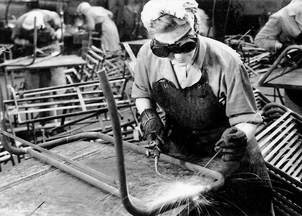 About_Accles_and_Pollock